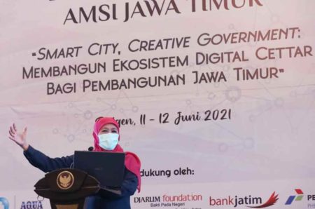 Gubernur Khofifah : Digitalisasi Jadi Faktor Penting Penentu Percepatan Pelayanan Publik Dan Pertumbuhan UMKM