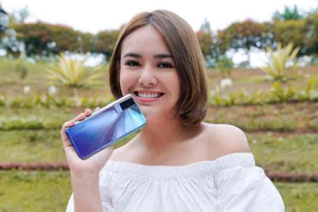 Amanda Manopo Jalani Aktivitas Lebih Menyenangkan dengan Fitur Andalan vivo Y53s