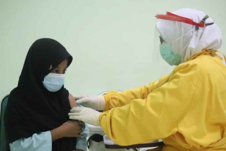 Ada Reaksi KIPI Setelah Vaksinasi, Ini yang Harus Dilakukan