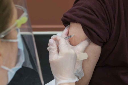 Kemenkes Sebut Penyintas Covid-19 bisa Divaksinasi Setelah Satu Bulan Sembuh