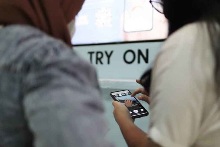 Inovasi Jewelry Virtual Try On dari Aurum Lab, Mau Coba?