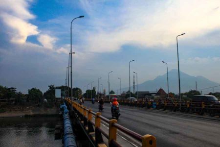 Jembatan Kali Porong, Kekal Karena Harapan dan Instagram