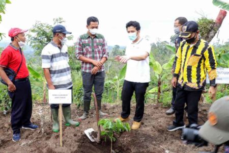 Emil Dardak : Tinggal di Desa bukan Keterpaksaan tapi Pilihan