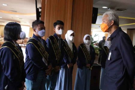 Bertemu Parlemen Remaja Dapil Jawa Tengah, Ganjar Ajak Jaga Lingkungan