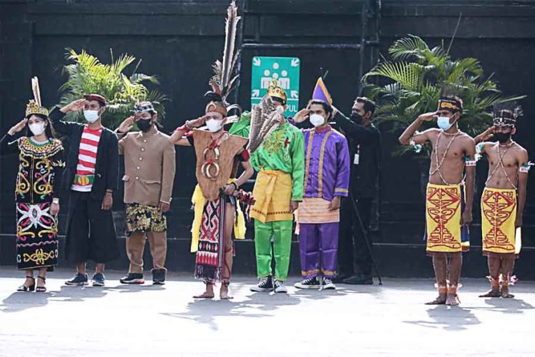 Warna-Warni Budaya Indonesia Hiasi Peringatan Sumpah Pemuda Jateng