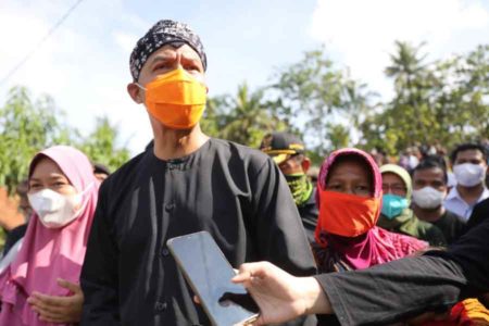 Upaya Cegah Bencana, Ganjar Ajak Warga Tanam Pohon