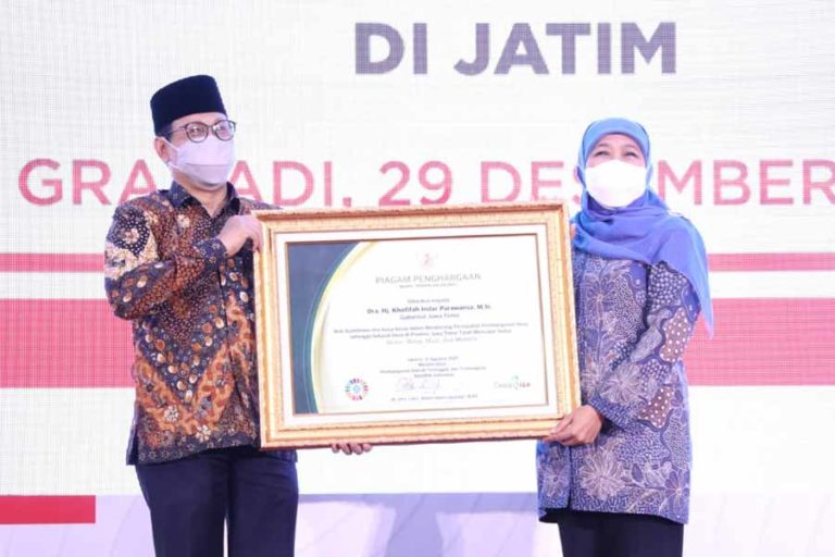Jadi Provinsi Bebas Desa Tertinggal, Jatim Raih Penghargaan dari Kemendes PDTT