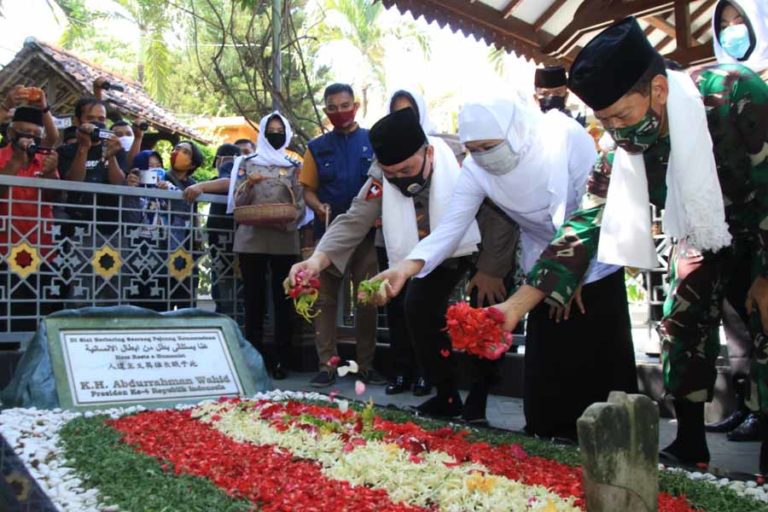 Khofifah : Nilai Kemanusiaan dan Pluralisme Gus Dur Akan terus Relevan