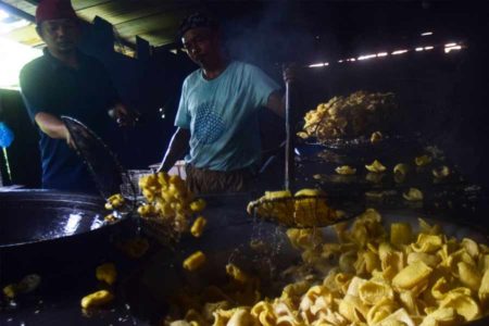 Kerupuk Tradisional Semampir, Melaju tanpa Ragu