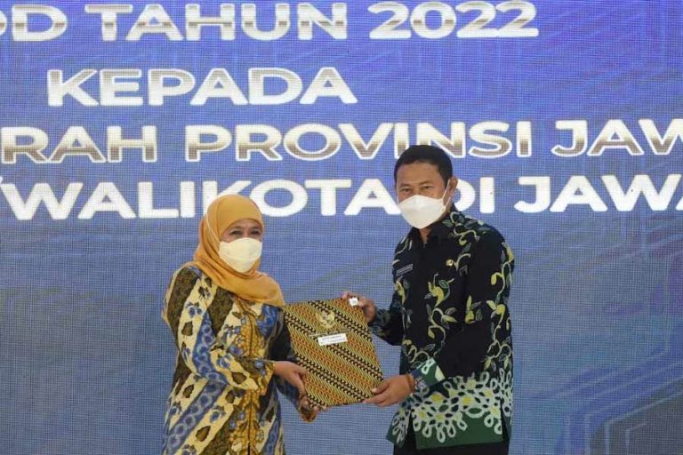Gubernur Khofifah Minta Bupati dan Walikota Kawal Percepatan Pencairan Anggaran