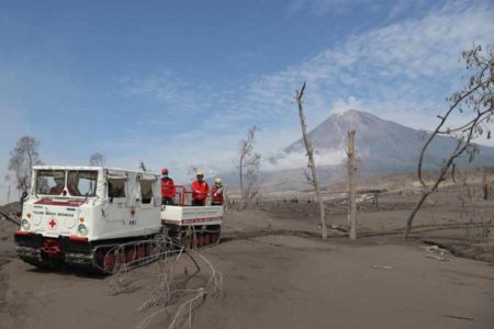 PVMBG Minta Masyarakat Waspadai Awan Panas dan Lahar Semeru