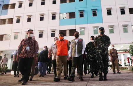 Gerak Cepat, Kepala BNPB Cek Lokasi Karantina bagi Pelaku Perjalanan Luar Negeri