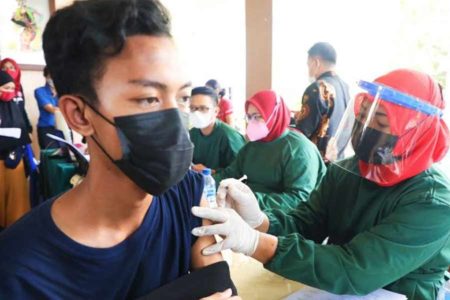 Lampaui Target, Vaksinasi Remaja di Kendari Capai 110 Persen