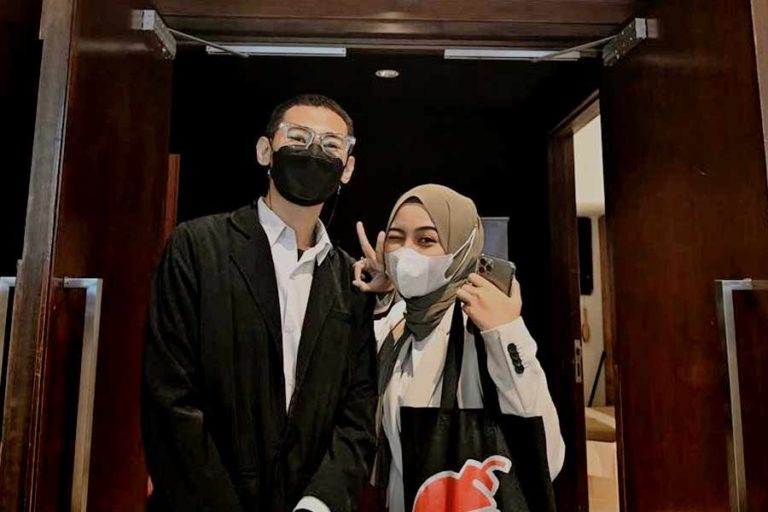 Lulus Kuliah Komunikasi, Kembangkan Sayap ke Dunia Film