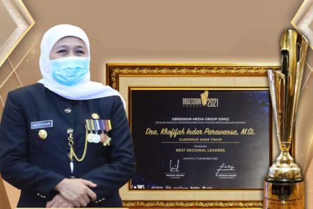 Gubernur Khofifah Terima Penghargaan Best Regional Leaders di Ajang Obsession Award 2021