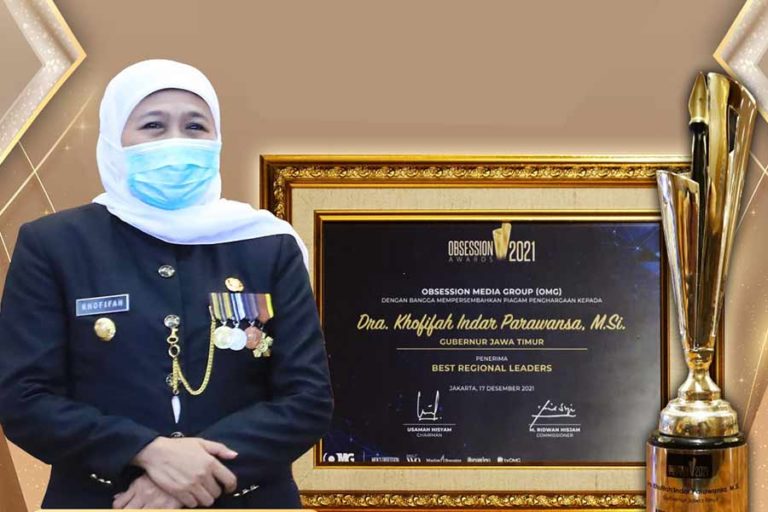 Gubernur Khofifah Terima Penghargaan Best Regional Leaders di Ajang Obsession Award 2021