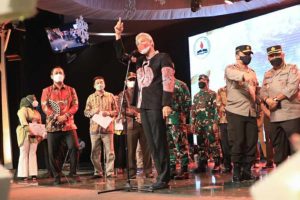 Pantau Misa Natal di Gereja Katedral Semarang, Ganjar Beberkan Indahnya Toleransi Jateng