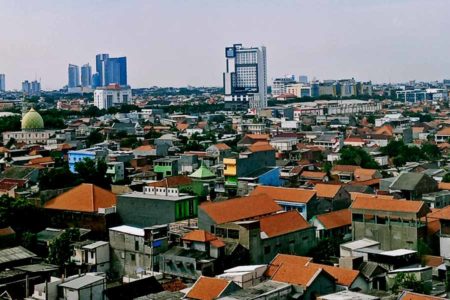 Mayoritas Publik Puas Kinerja Jokowi, Ekonomi 2022 Diprediksi Cerah