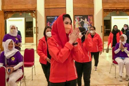 Arumi Bachsin Ajak Perwosi Jatim Memasyarakatkan Olahraga dan Mengolahragakan Masyarakat