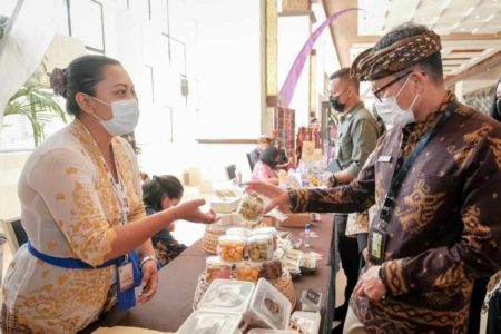Digital Womenpreneurship FPI PII, Sandiaga Uno : Penopang Kebangkitan Pariwisata di Bali