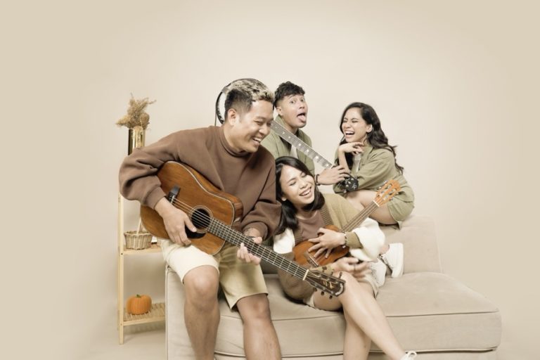 Duo Grup Suara Kayu Rilis Mini Album Kedua Berjudul Kumpulan Cerita Pendek