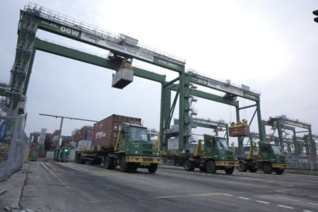 Selama 2021 Arus Barang Di Teluk Lamong Meningkat 15 Persen