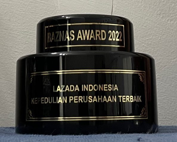 Kategori Kepedulian Perusahaan Terbaik, Lazada Terima Penghargaan Baznas