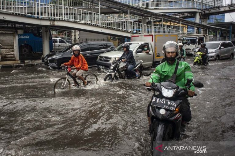 Jakarta Banjir, DPRD DKI Sorot Kebijakan Anies Soal Sumur Resapan