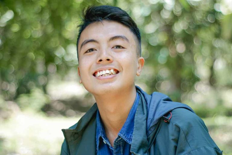 Jadi Jawara Video Kreatif OJK, Farrel Budiman Ajak Anak Muda Mengenal Dunia Investasi