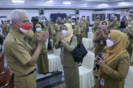 Banyak Kasus Kekerasan Seksual di Sekolah, Ini Pesan Ganjar Pada Kepsek