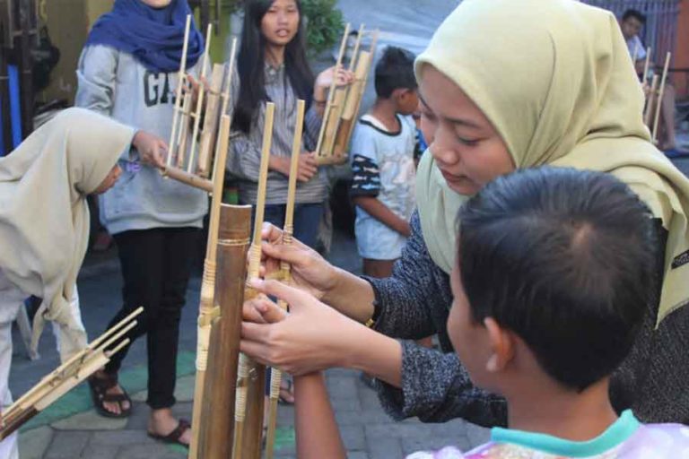 Wara-wara Project, Usaha Bangkitkan Ekonomi Seniman