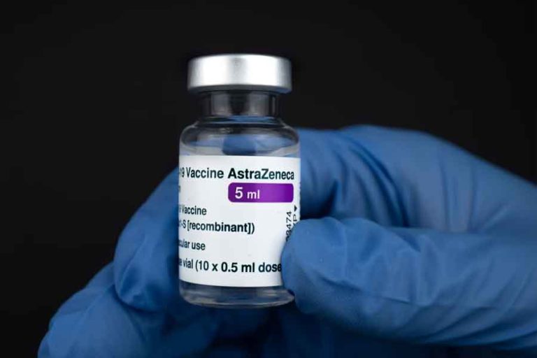 Sesuai Rekomendasi, Penerima Vaksin Sinovac Bakal Disuntik Booster Pfizer atau AstraZeneca