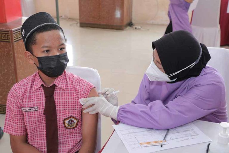 Pemerintah Masih Ogah Tinjau Ulang Kebijakan PTM 100 Persen
