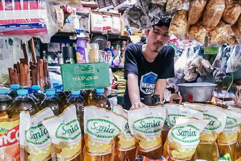 Permintaan Minyak Goreng Kemasan di Kota Malang Masih Tetap Tinggi Meski Harga Naik minyak goreng