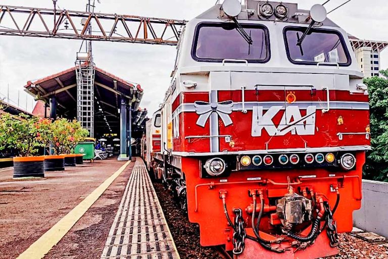 Terapkan Protokol Kesehatan, KAI Layani 23 Juta Pelanggan di Sepanjang 2021
