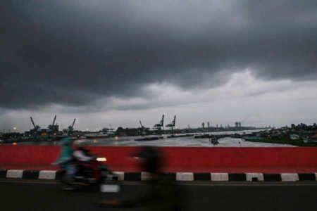 Info BMKG, Warga di Sembilan Kabupaten Sumsel Waspada Hujan Lebat Disertai Petir