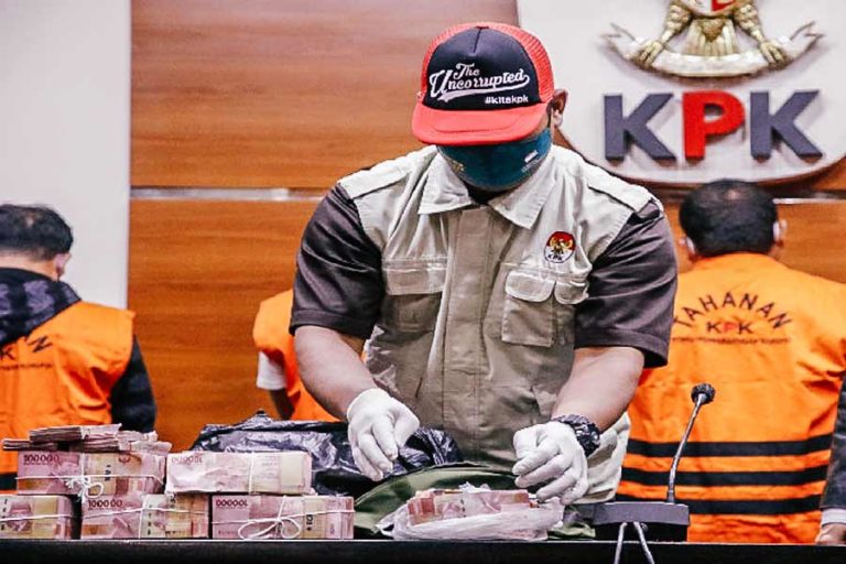 Sejumlah Satwa yang Dilindungi Ditemukan KPK di Rumah Bupati Langkat