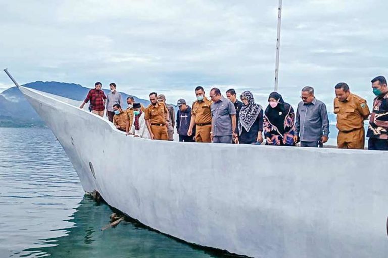 Patuhi Aturan, Pemkab Solok Hentikan Proyek Pembangunan Wisata Danau Singkarak