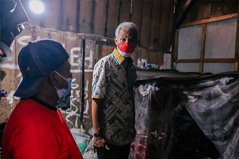 Nekad Kirim Video Minta Bantuan, Warga Bergas Kidul Langsung Didatangi Ganjar