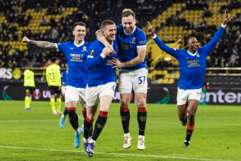 Dortmund vs Rangers, Tim Asuhan Van Bronckhorst Benamkan Die Borussen di Kandang