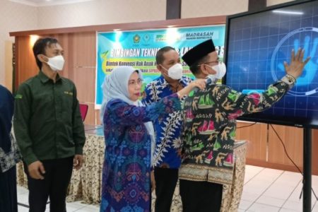 Sipadu, Aplikasi Buatan Staf IT MAN 2 Kota Makassar Resmi Diluncurkan Kakanwil Kemenag Sulawesi Selatan