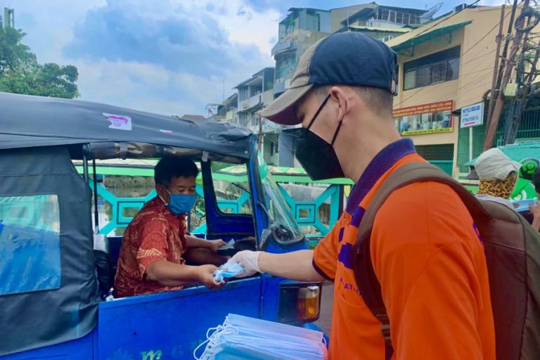 BNPB Terjunkan Tim Bagikan 1,5 Juta Masker di Wilayah Ibu Kota