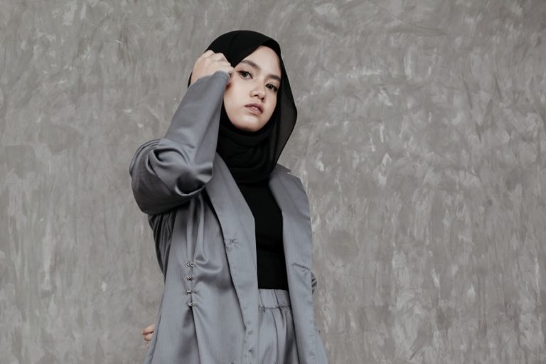 Hanin Dhiya Keluarkan Single Original Terbaru Love Language