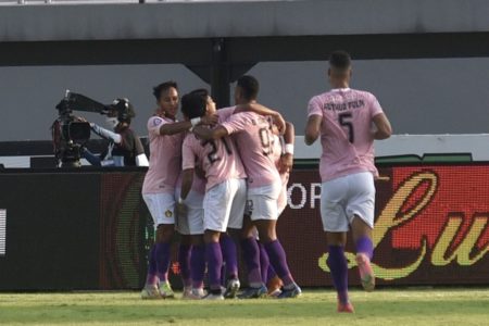 Persik vs PSS Sleman, Dua Gol Septian Bagaskara Bawa Persik Comeback dan Menang 2-3