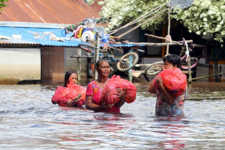 Dua Kecamatan di Sintang Terendam Banjir, Warga Diminta Waspada