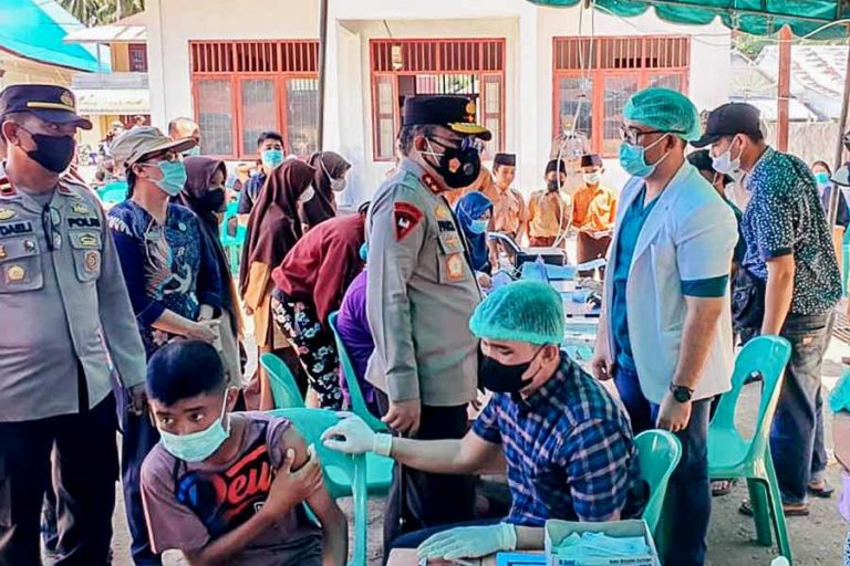 Target 15 Ribu Orang, 34 Kabupaten dan Kota di Sumatera Utara Gelar Vaksinasi Serentak