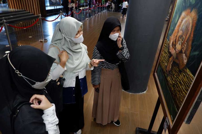 Dari Medsos Turun ke Alun-Alun Surabaya