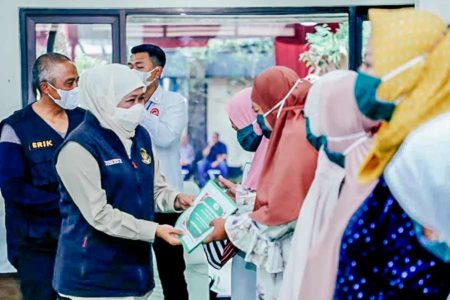 Hadirkan Senyum Pelaku Usaha Ultra Mikro Kota Malang lewat Zakat Produktif