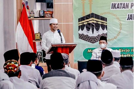 Buka Rakerwil IPHI, Emil Dardak Ajak Disiplin Prokes dan Percepat Vaksinasi
