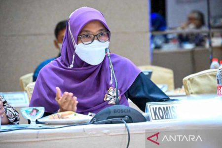 Komisi Kesehatan DPR Minta Pemerintah Bentuk TGIPF Selidiki Kasus Gangguan Ginjal Akut